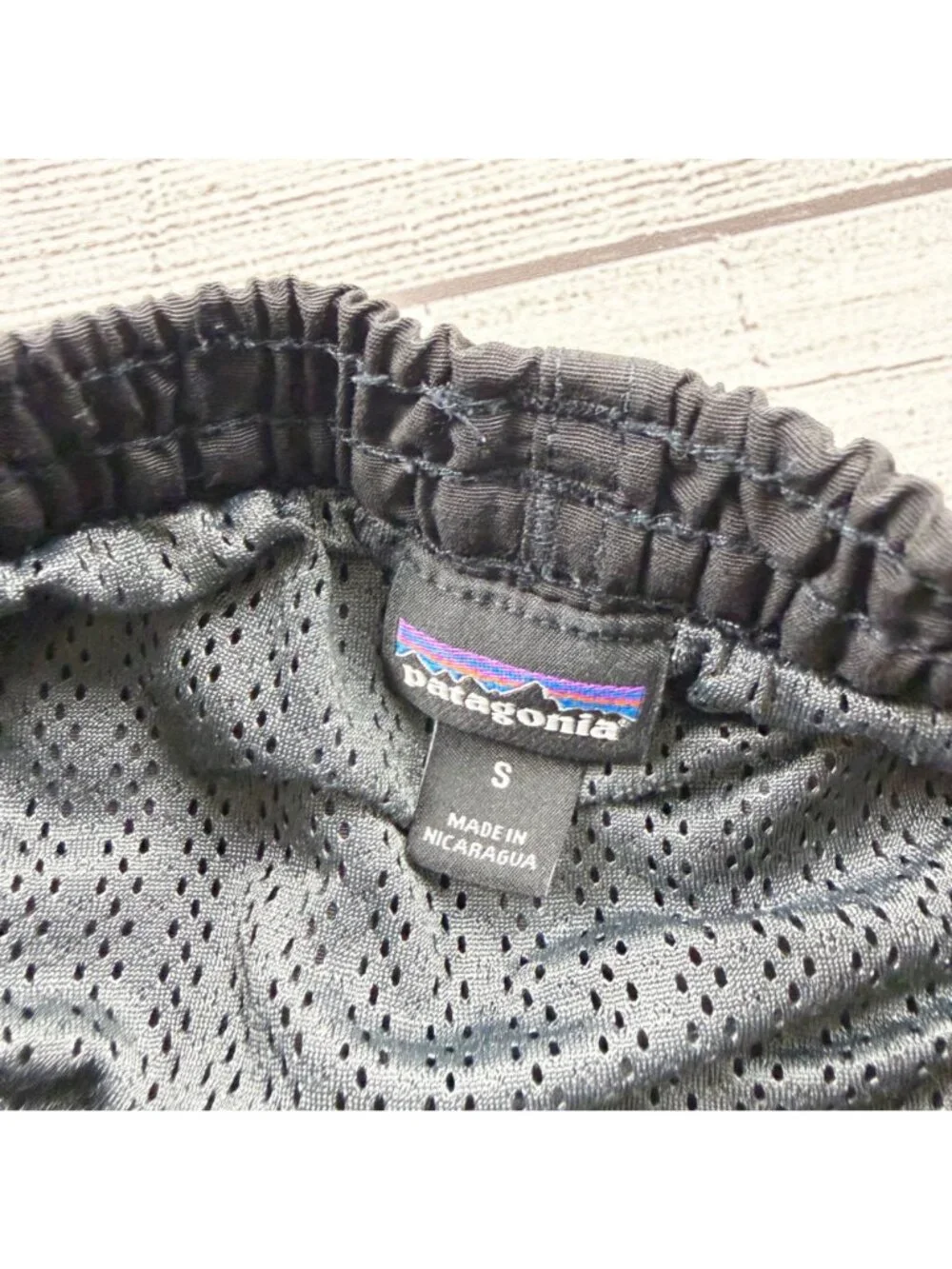 Patagonia Netplus Mens Black Baggies Swim Trunks Mesh Liner Lightweight Small